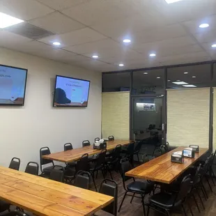 Extra seating "team room"