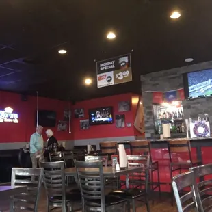 the bar and dining area