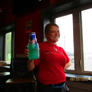 Great Bar Tender and Waitress, can&apos;t remember her name.