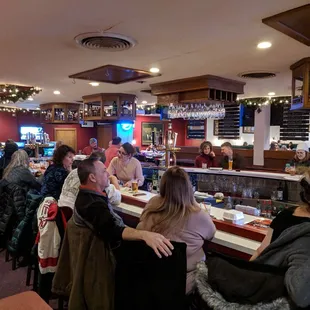 Huge bar with about 20 beers on tap.
