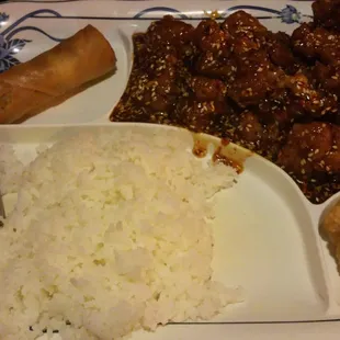 Sesame chicken dinner plate
