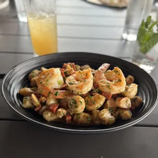 Gnocchi with chicken and shrimp