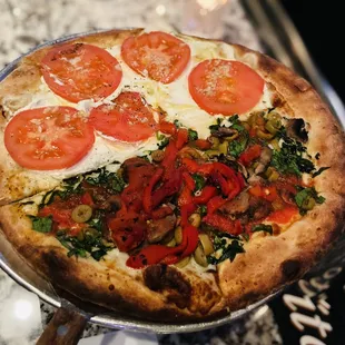 Half Small White Pie Half Sm Veggie Pie