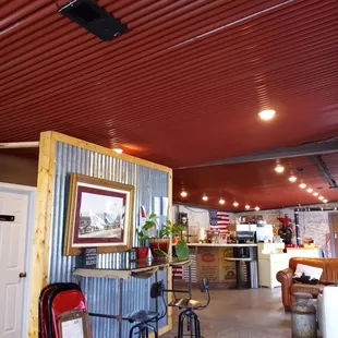 Spacey and open for relaxing convo while sipping java.