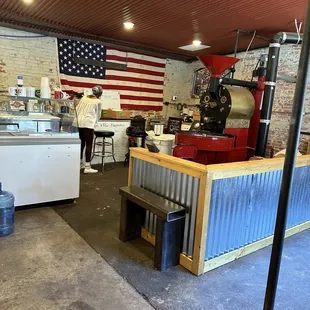 When I say fresh-roasted .... Yup ... fresh-roasted.