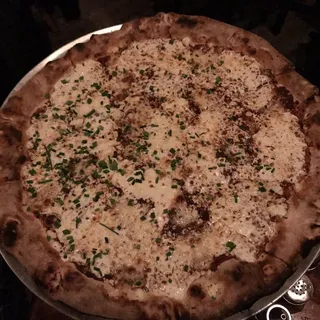 Black & White Pizza