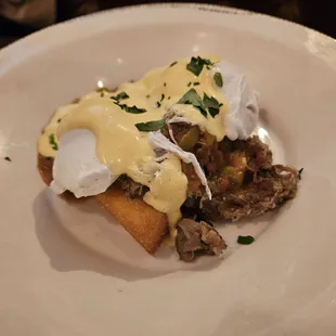 Pull pork Benedict
