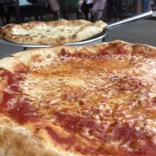 12" Chefs Favorite Pizza Lunch