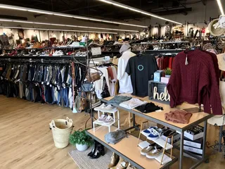 Uptown Cheapskate - Virginia Beach