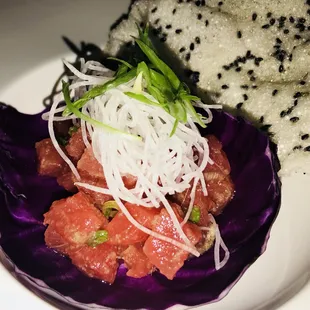 Tuna tartare - not recommended