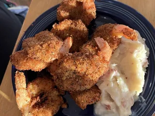 Boathouse Bar & Grill