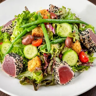 Sesame Crusted Grilled Tuna Salad at Coastal Flats