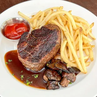 Wood Grilled Filet Mignon at Coastal Flats