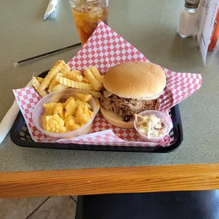 Carolina style bbq sandwich