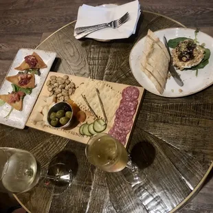 Appetizers. Champagne and lovely summer wine