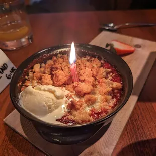 Strawberry Rhubarb Crumble