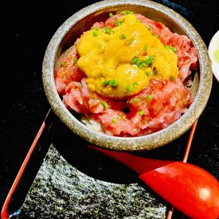 Negi Toro - bluefin toro &amp; Uni served with seaweed on the side for your own DIY hand roll