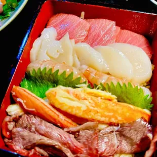 Royal Donburi - bluefin tuna, scallops, seared A5 wagyu, sweet shrimp (amaebi), real snow crab over seasoned rice