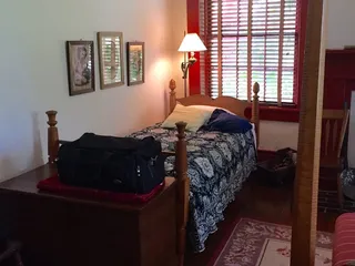 Tucker House Bed & Breakfast