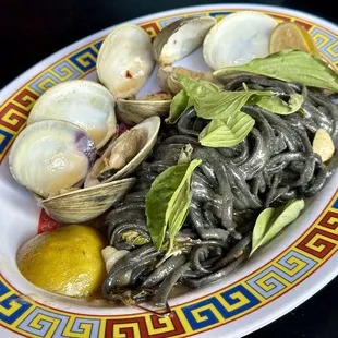Thai Basil & Clams Linguini