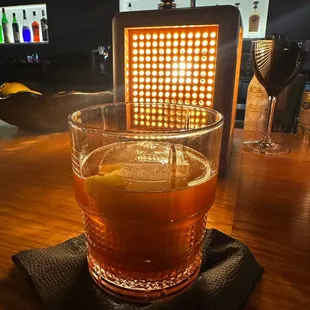 oysters and mussels, drink