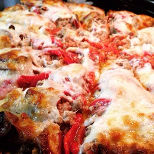 a close up of a pizza