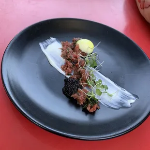 NILGAI TARTARE, American Caviar, Crème Fraiche, Quail Egg... so fine!