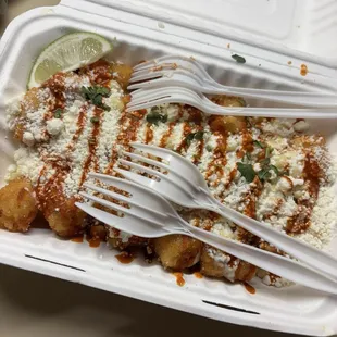 Elote tots
