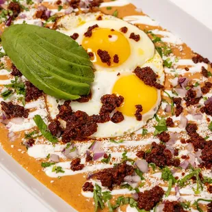 Enfrijoladas con huevo