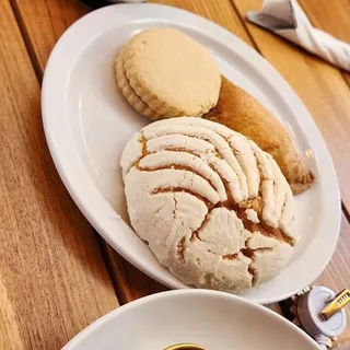 POLVORONES DE CAJETA (2 PIEZAS)
