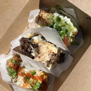 Assorted tacos
