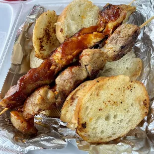 Pinchos De Pollo and Cerdo