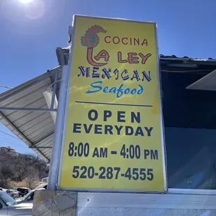 a sign for a seafood restaurant