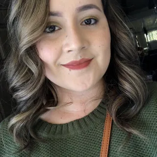 Laura R.
