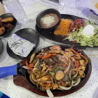 Trio Fajitas