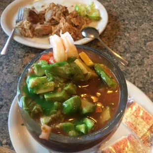 Cocktel de Camarones and carnitas