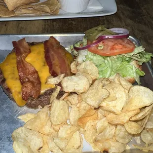 Cheeseburger with added bacon