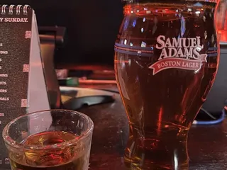 Red Rock Grill & Pub