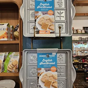 And lots of bakeware and cookbooks!