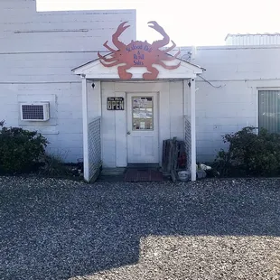 Unassuming entrance masks some of the best seafood on the Northern Neck.