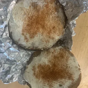 Maple bagel with plain cream cheese; asked for a sprinkle of cinnamon.