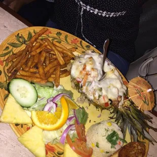 Pineapple full of seafood $23