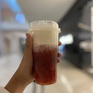 Strawberry Black Tea w/ Cloud Foam