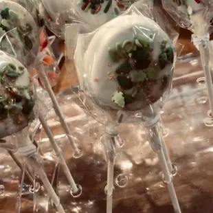 Oreo Cookie Pops