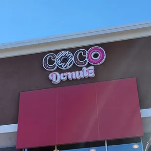 the front of a donut shop