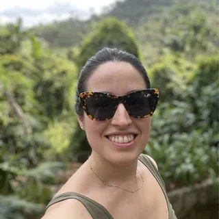 Ana C.