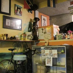 CoCo Hut interior