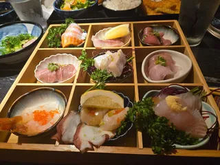 Maru Sushi and Ramen