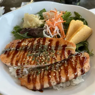 Grilled Salmon Bowl