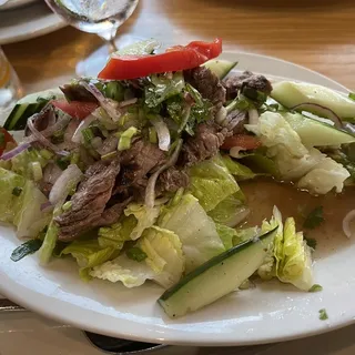 Yum Neua Salad